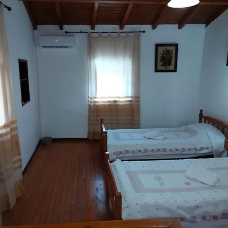 Holiday home Traditional House With Loft -michalis' House In Kouramades- Kouramades