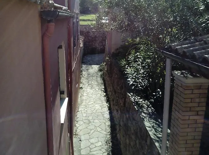 Traditional House With Loft -michalis' House In Kouramades-