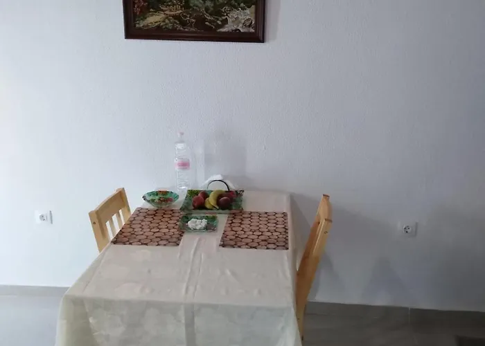Traditional House With Loft -michalis' House In Kouramades- Дом отдыха