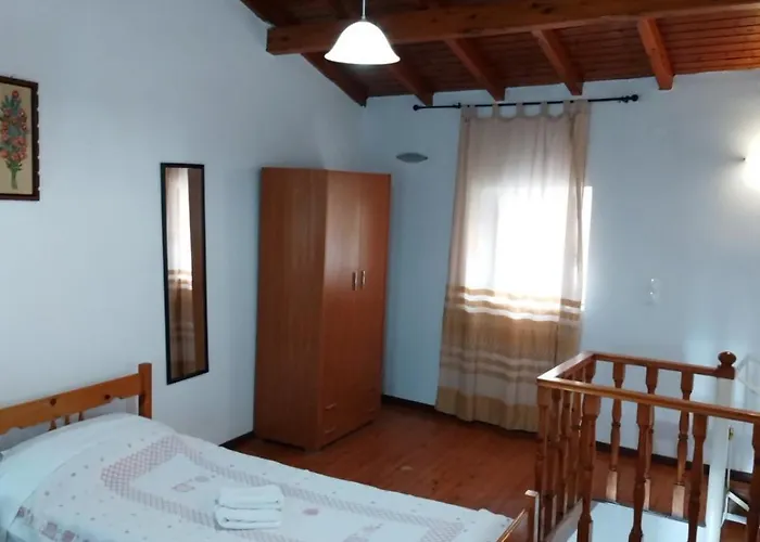 Дом отдыха Traditional House With Loft -michalis' House In Kouramades- *
